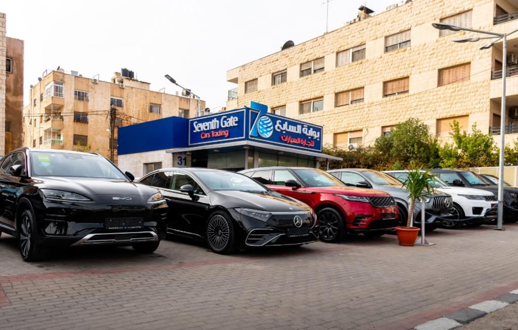 Seventh Gate For Car Trading Showroom