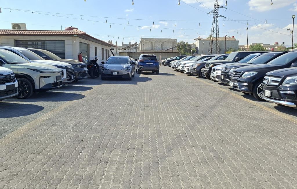 معرض غولدن كينغ كار لتجارة السيارات