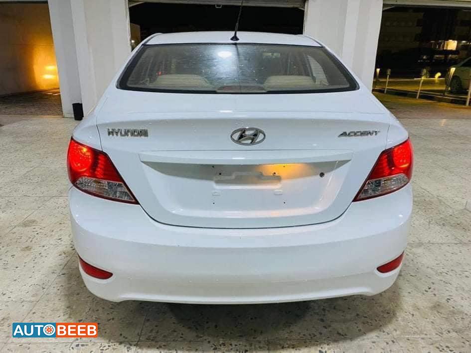 Hyundai Accent 2015