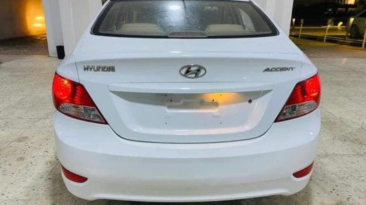 Hyundai Accent 2015