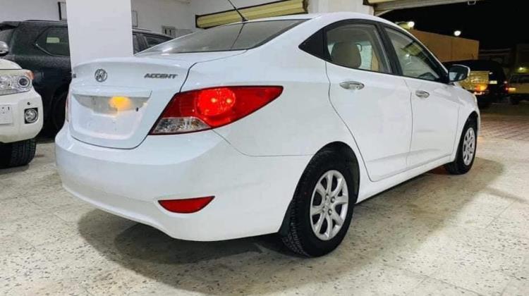 Hyundai Accent 2015