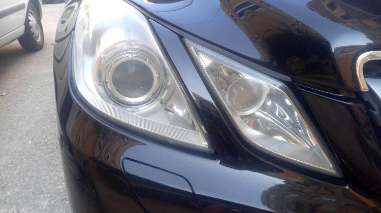 Mercedes-Benz E350 Coupe Headlamp right