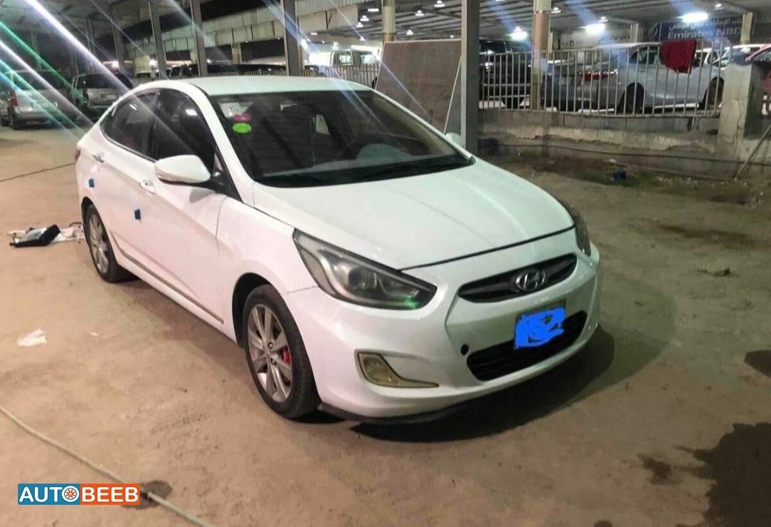 Hyundai Accent 2015