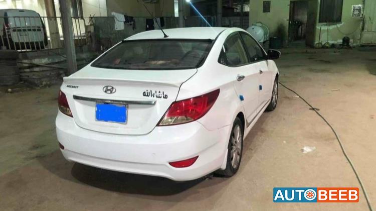 Hyundai Accent 2015