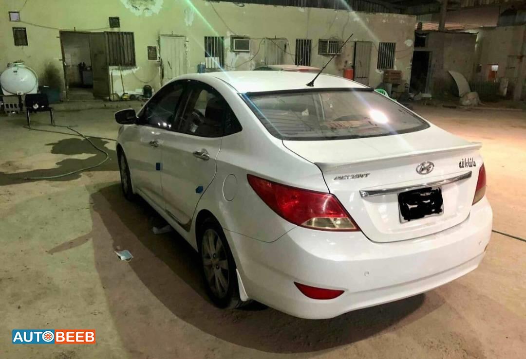 Hyundai Accent 2015