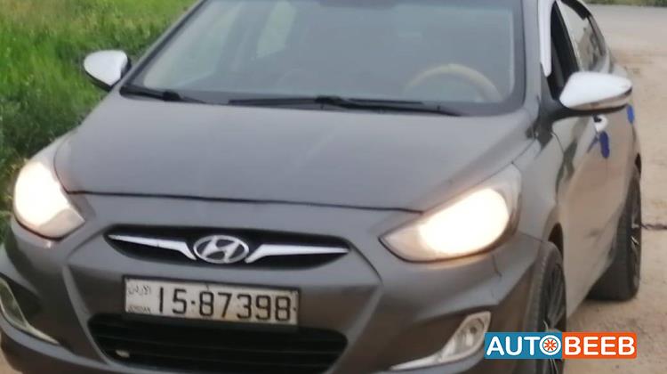 Hyundai Accent 2012