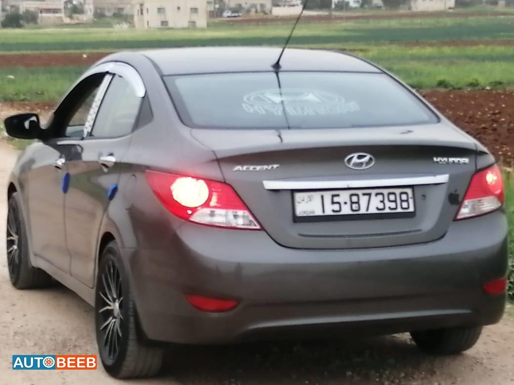 Hyundai Accent 2012