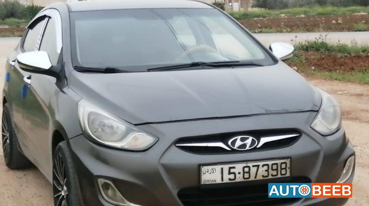 Hyundai Accent 2012