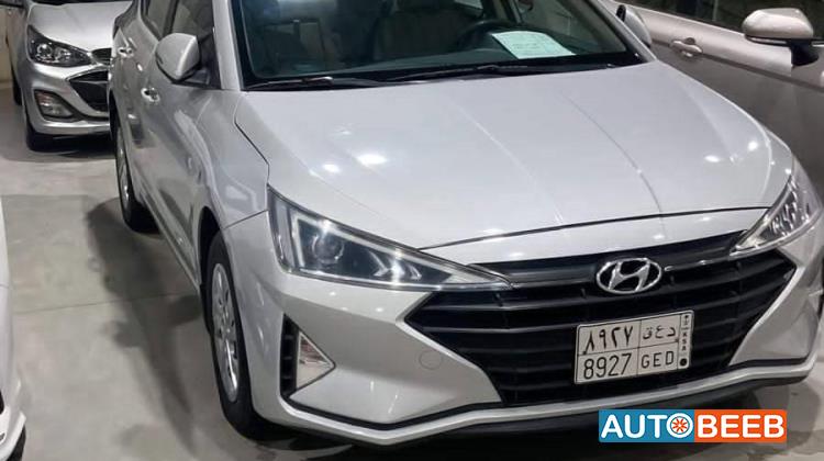 Hyundai Elantra 2019