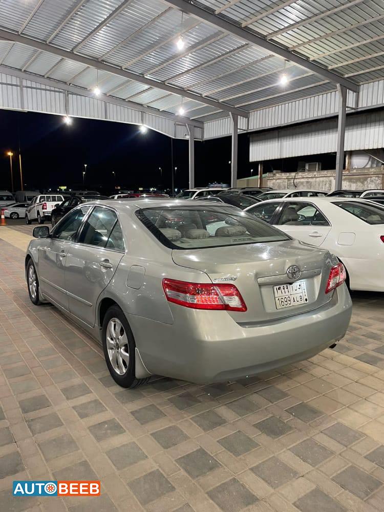 Toyota Camry 2011