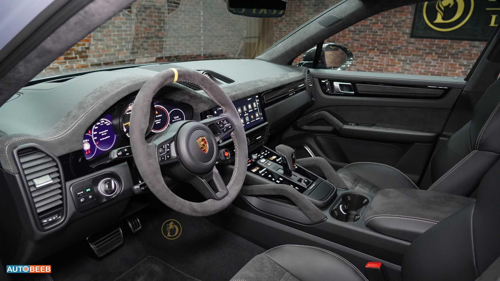 Porsche Cayenne 2023