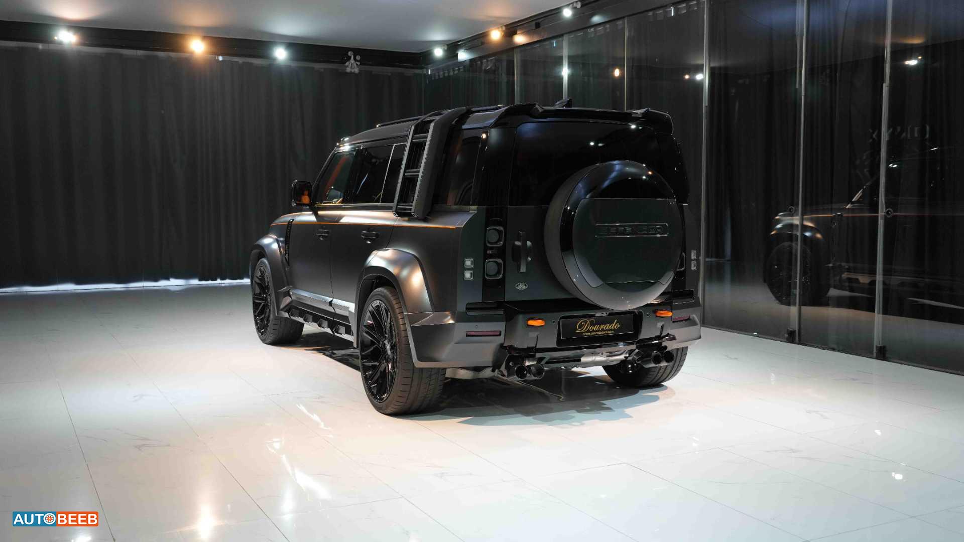 Land Rover Defender 2024