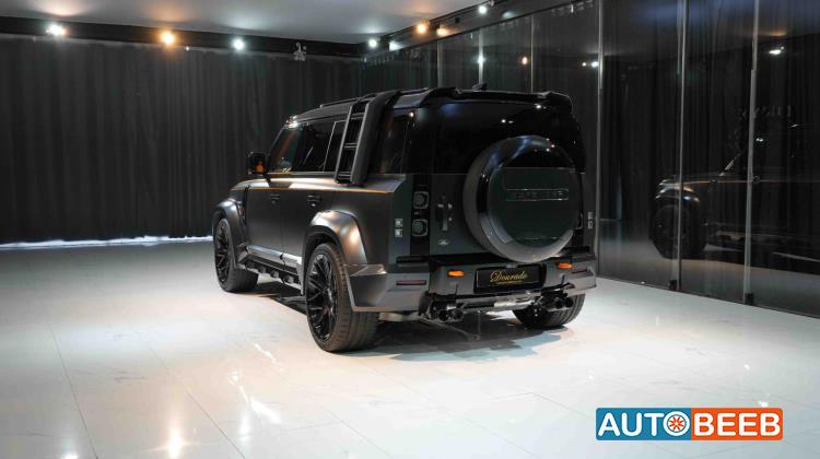 Land Rover Defender 2024