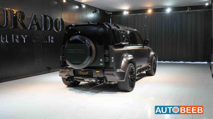 Land Rover Defender 2024