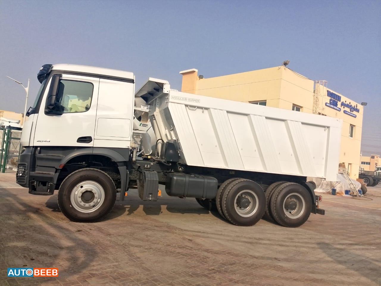 Tipper Mercedes Benz 2023