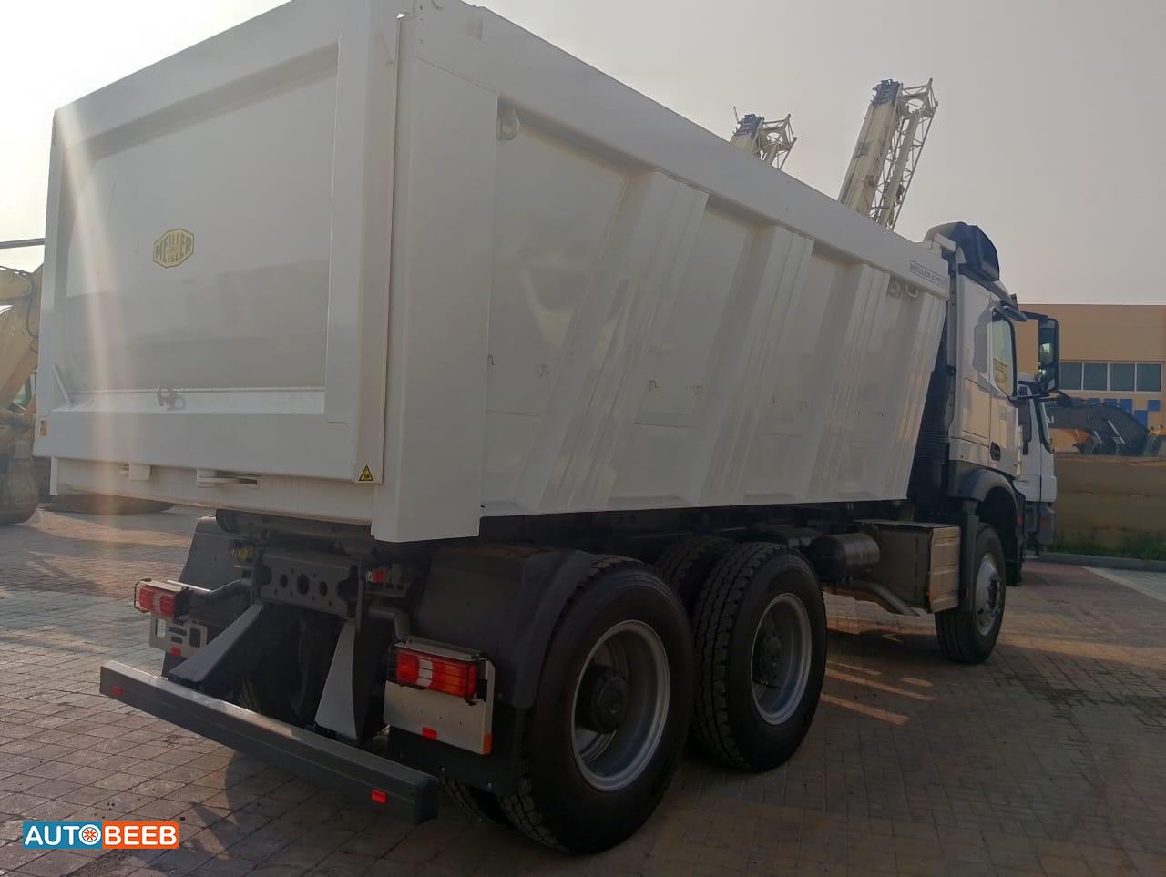 Tipper Mercedes Benz 2023