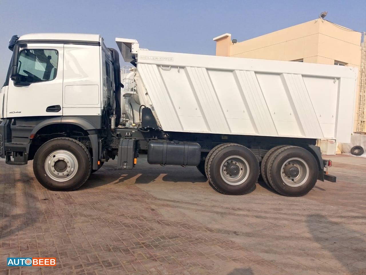 Tipper Mercedes Benz 2023