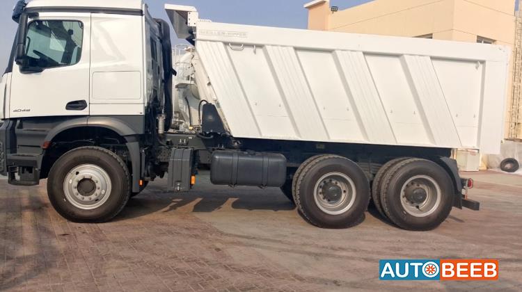 Tipper Mercedes Benz 2023