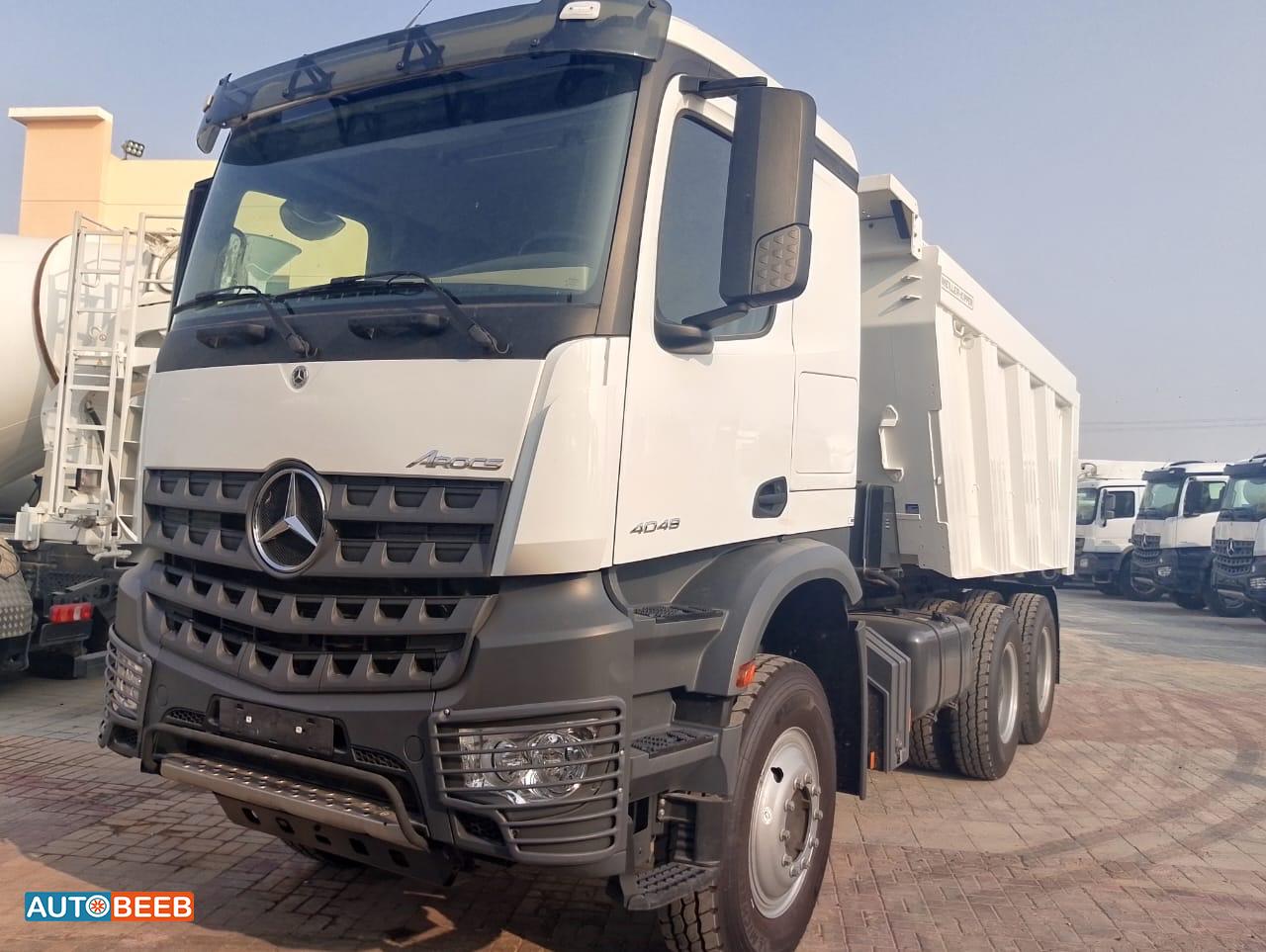 Tipper Mercedes Benz 2023