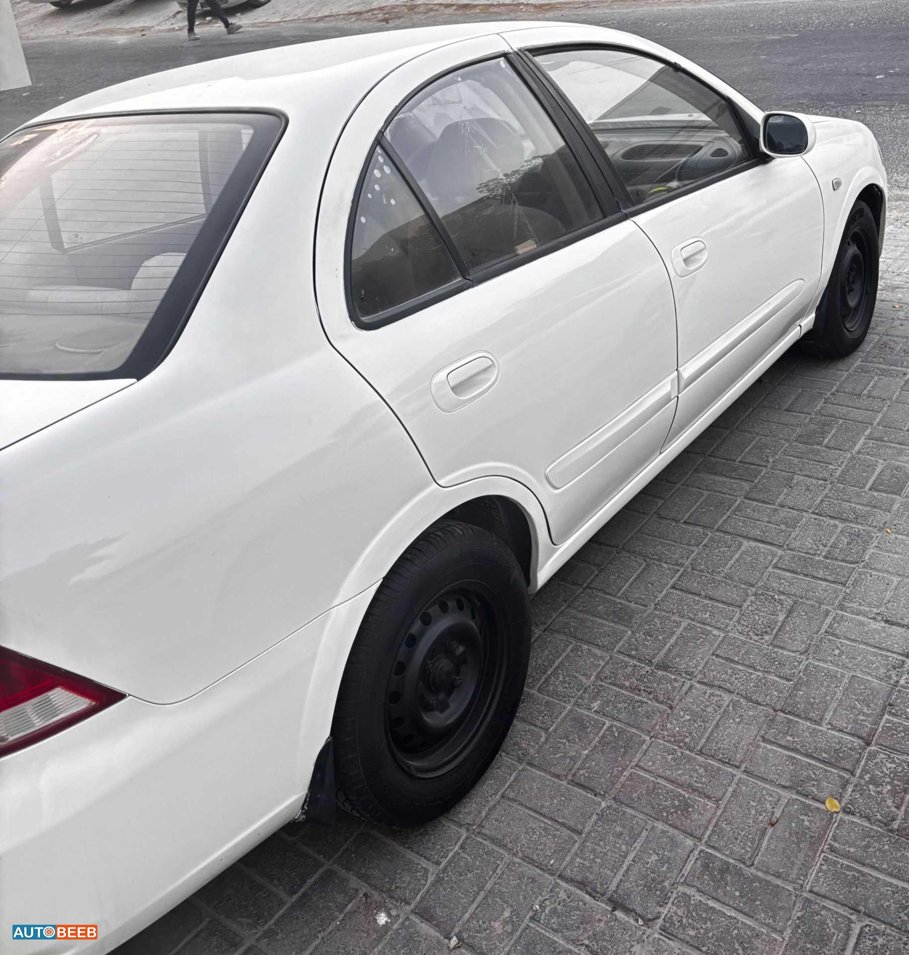 Nissan Sunny 2009