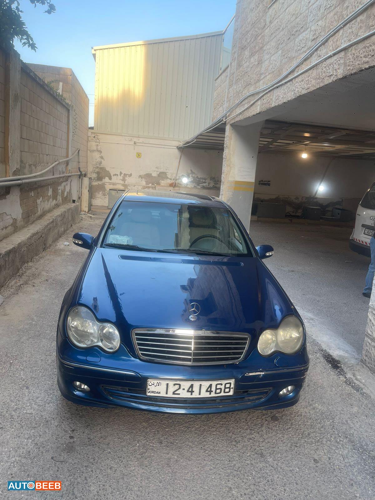 مرسيدس بنز C200 2001