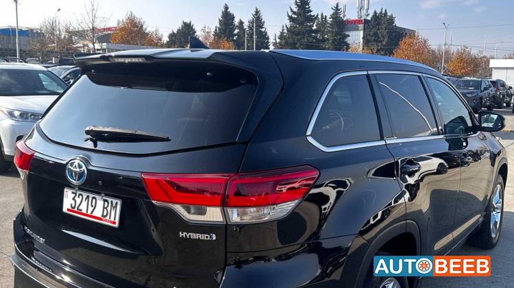 Toyota Highlander 2018