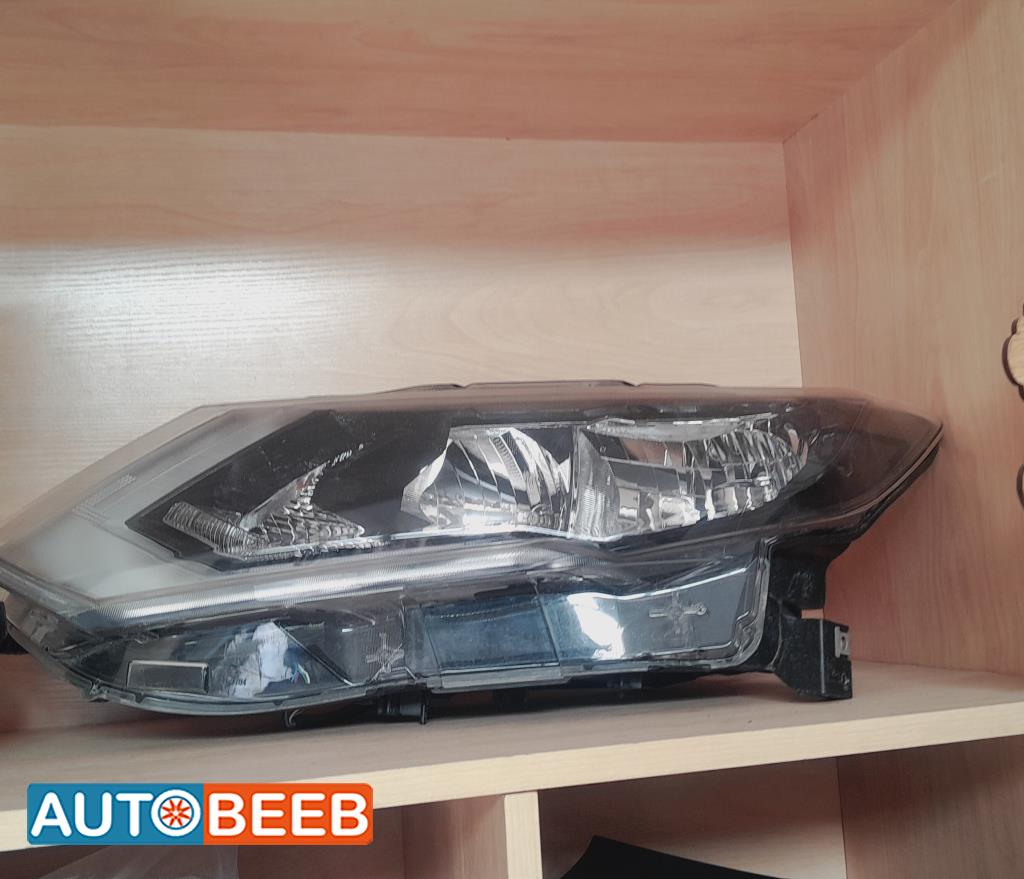 Lights Front light Nissan X-Trail