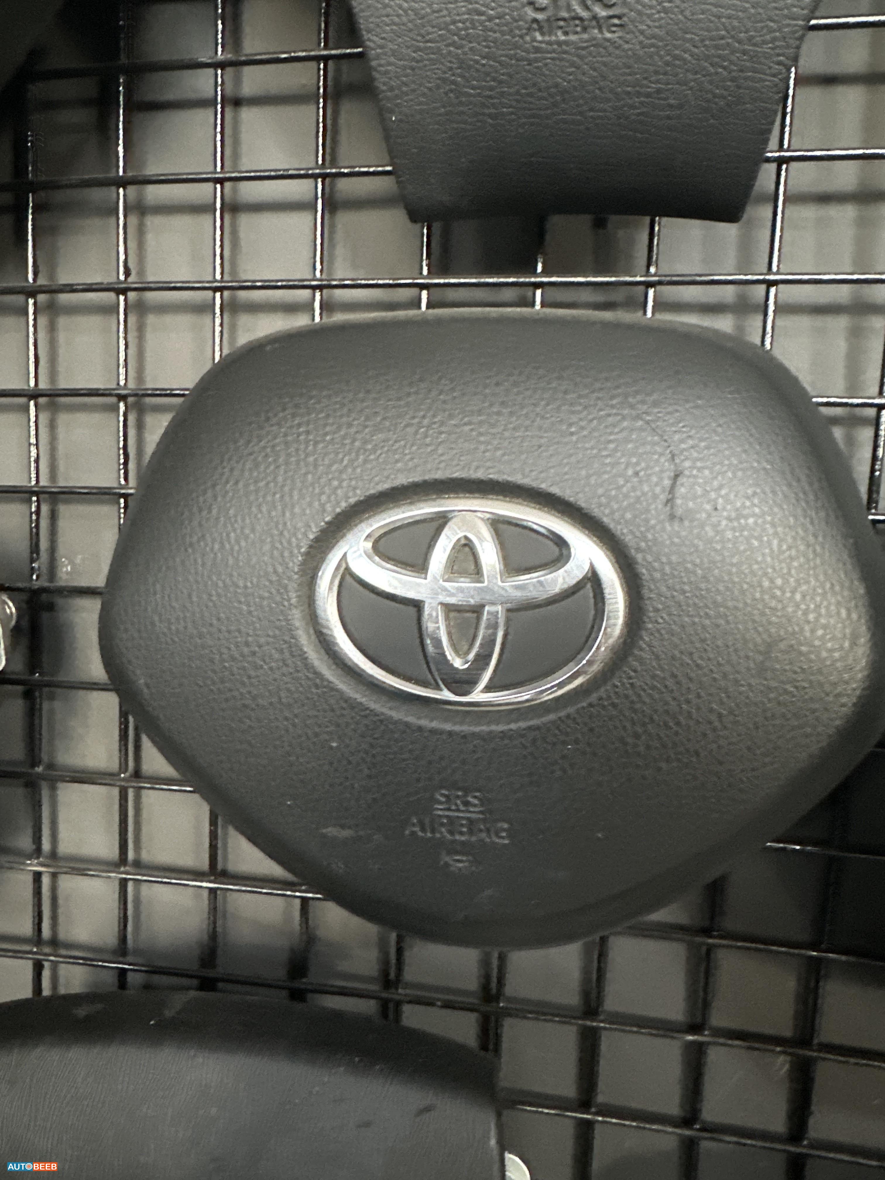 Cabin  Steering Wheel Toyota CHR