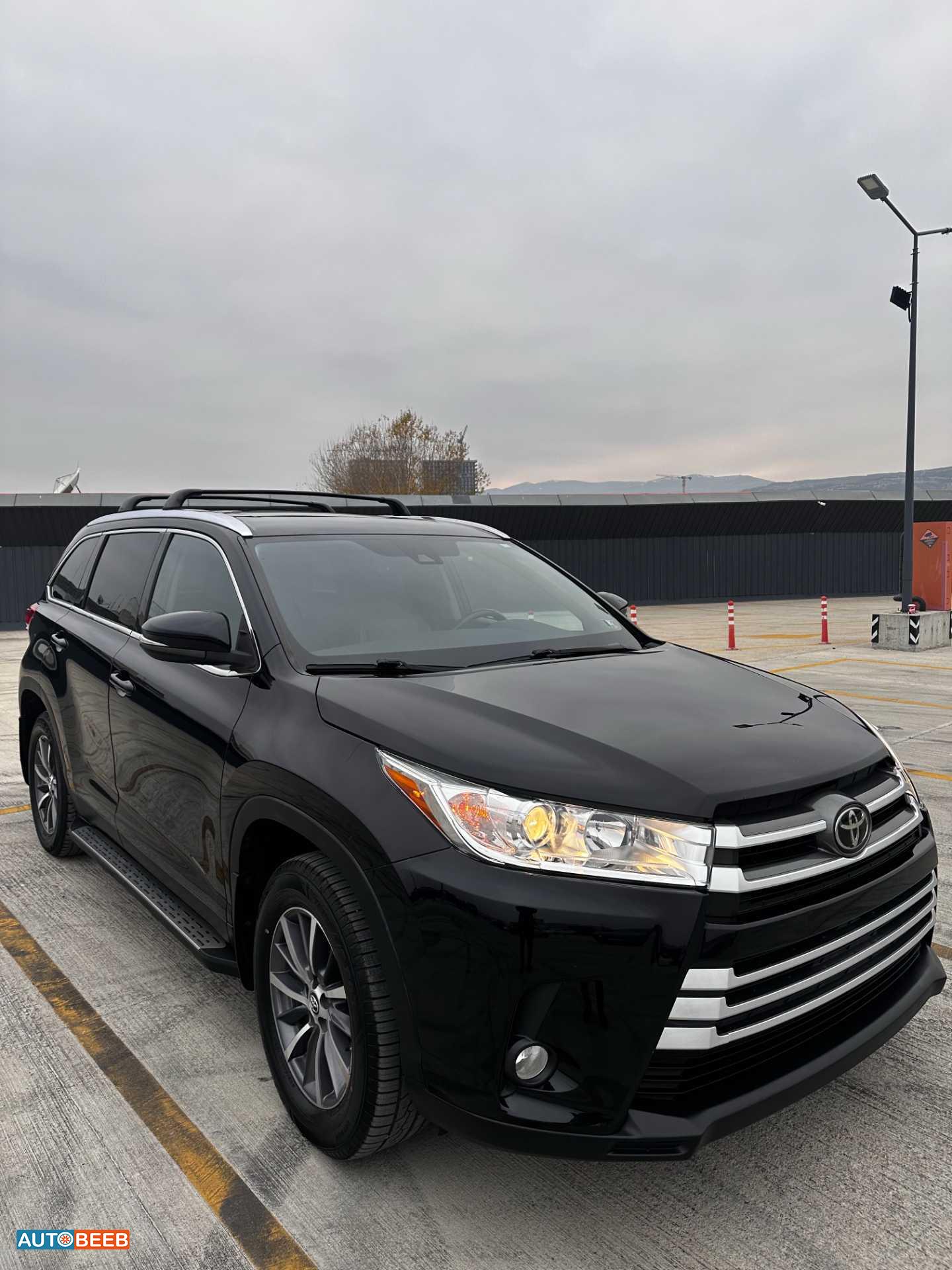 Toyota Highlander 2019