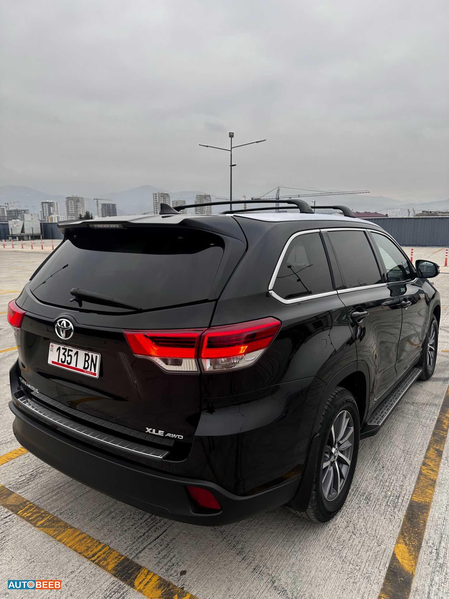 Toyota Highlander 2019