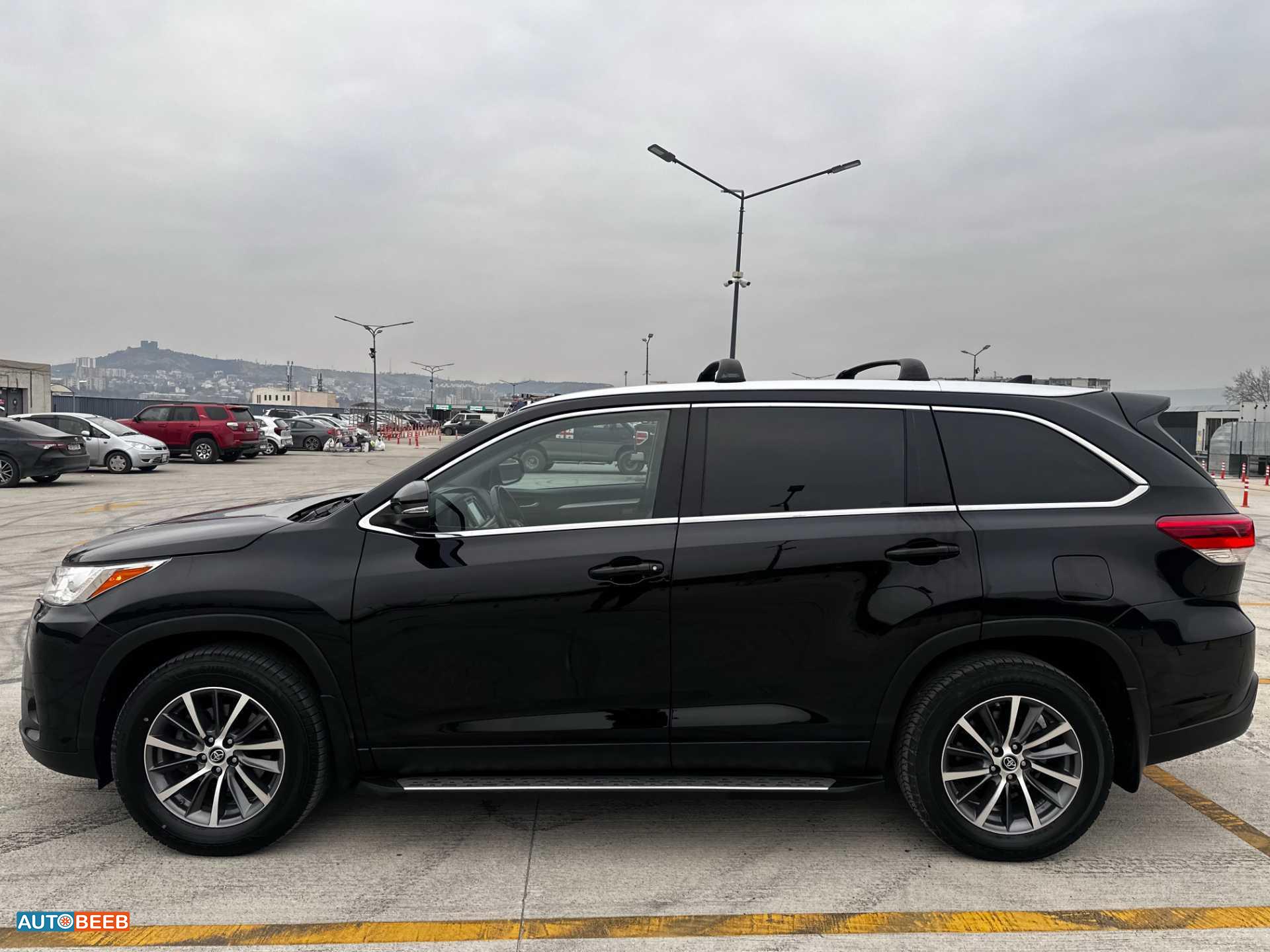 Toyota Highlander 2019