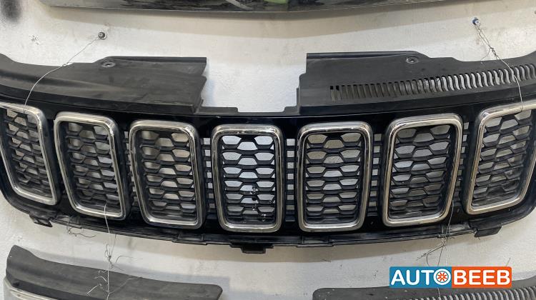 Body  Grilles Jeep Grand Cherokee