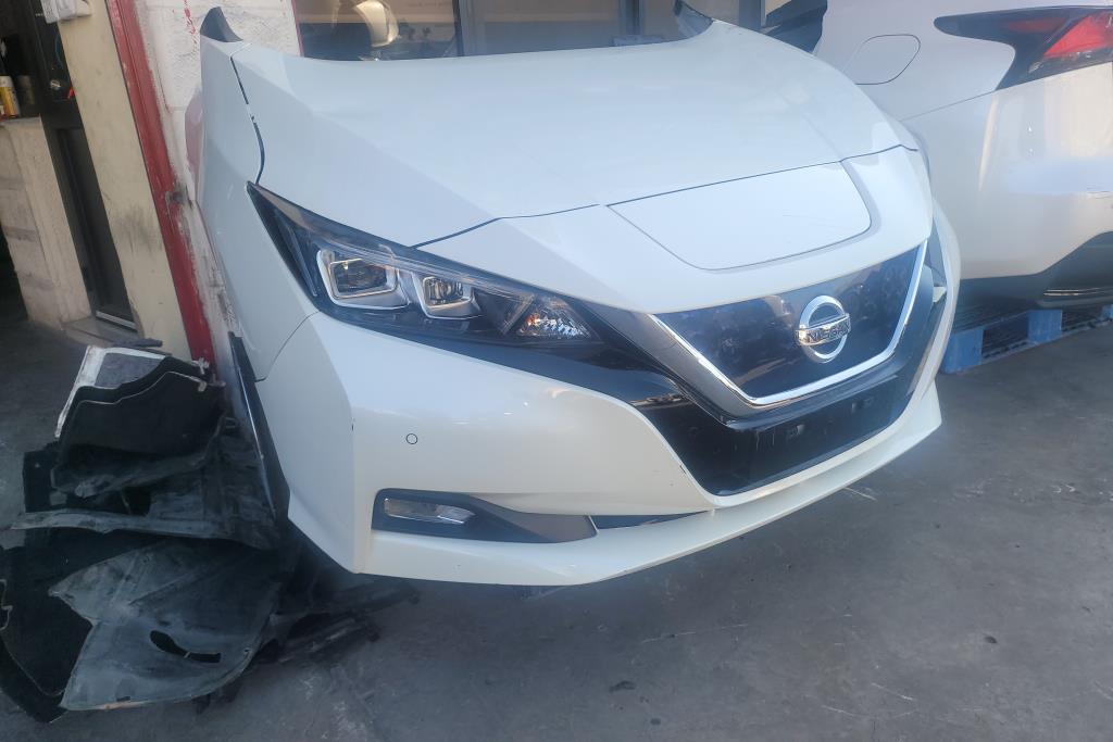 Body  Bumper Nissan Leaf