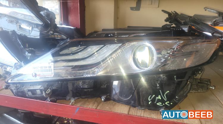 Lights Front light Toyota Camry