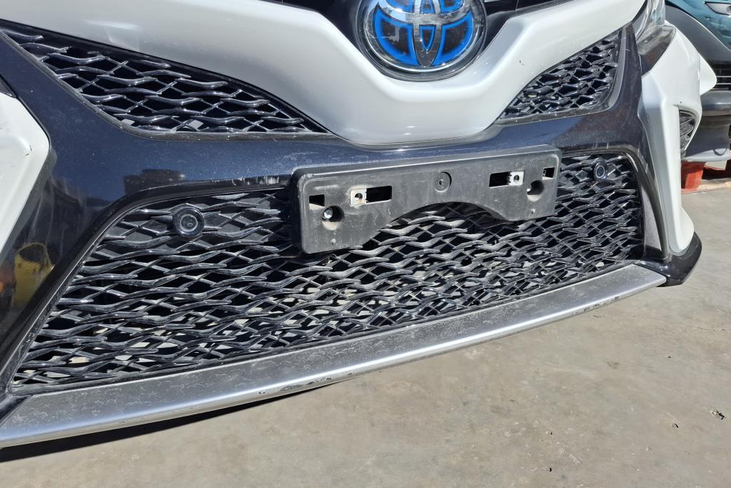 Body  Grilles Toyota Camry