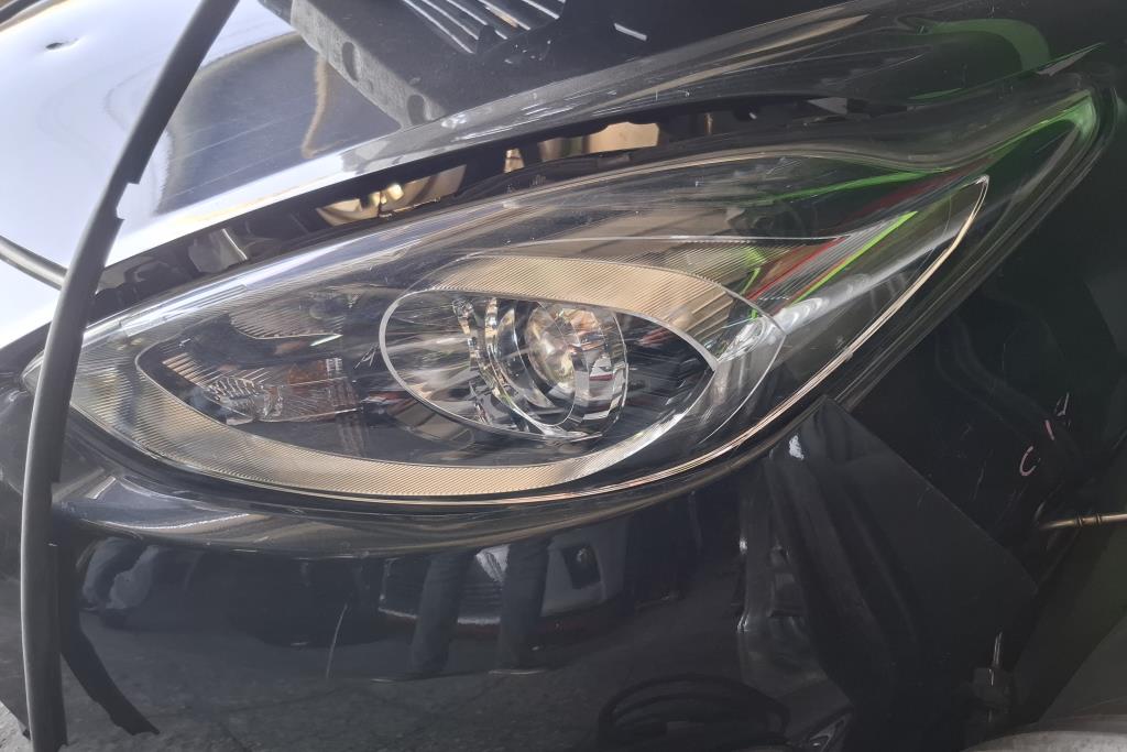 Lights Front light Toyota Prius C