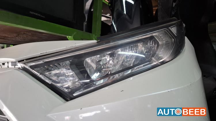 Lights Front light Toyota RAV4