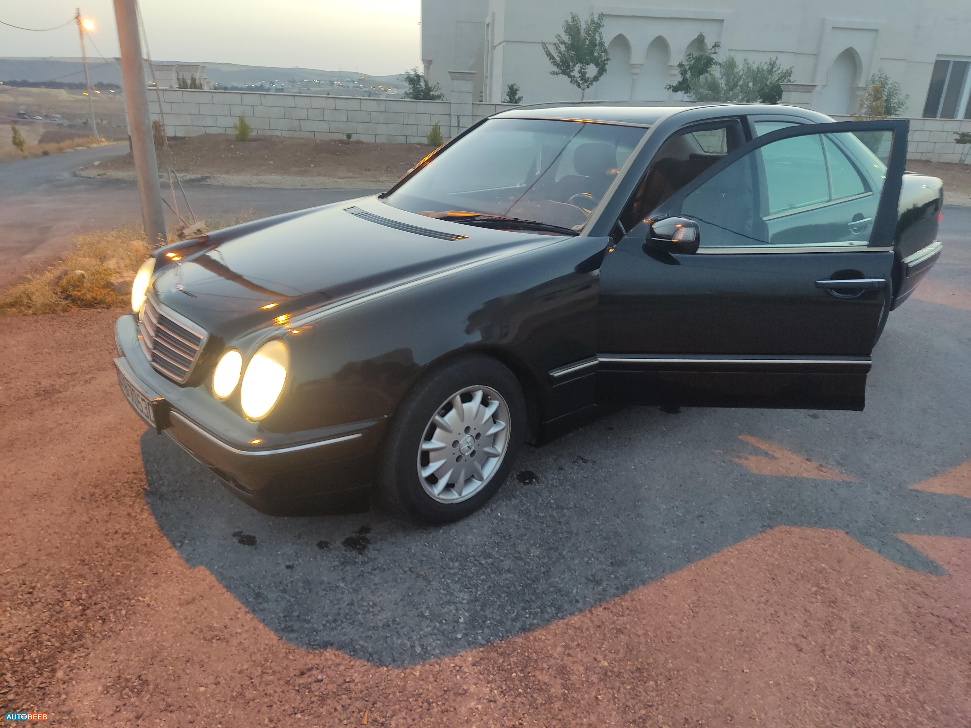 Mercedes Benz E200 2000