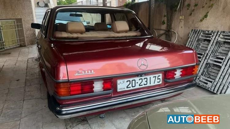 Mercedes Benz E200 1982