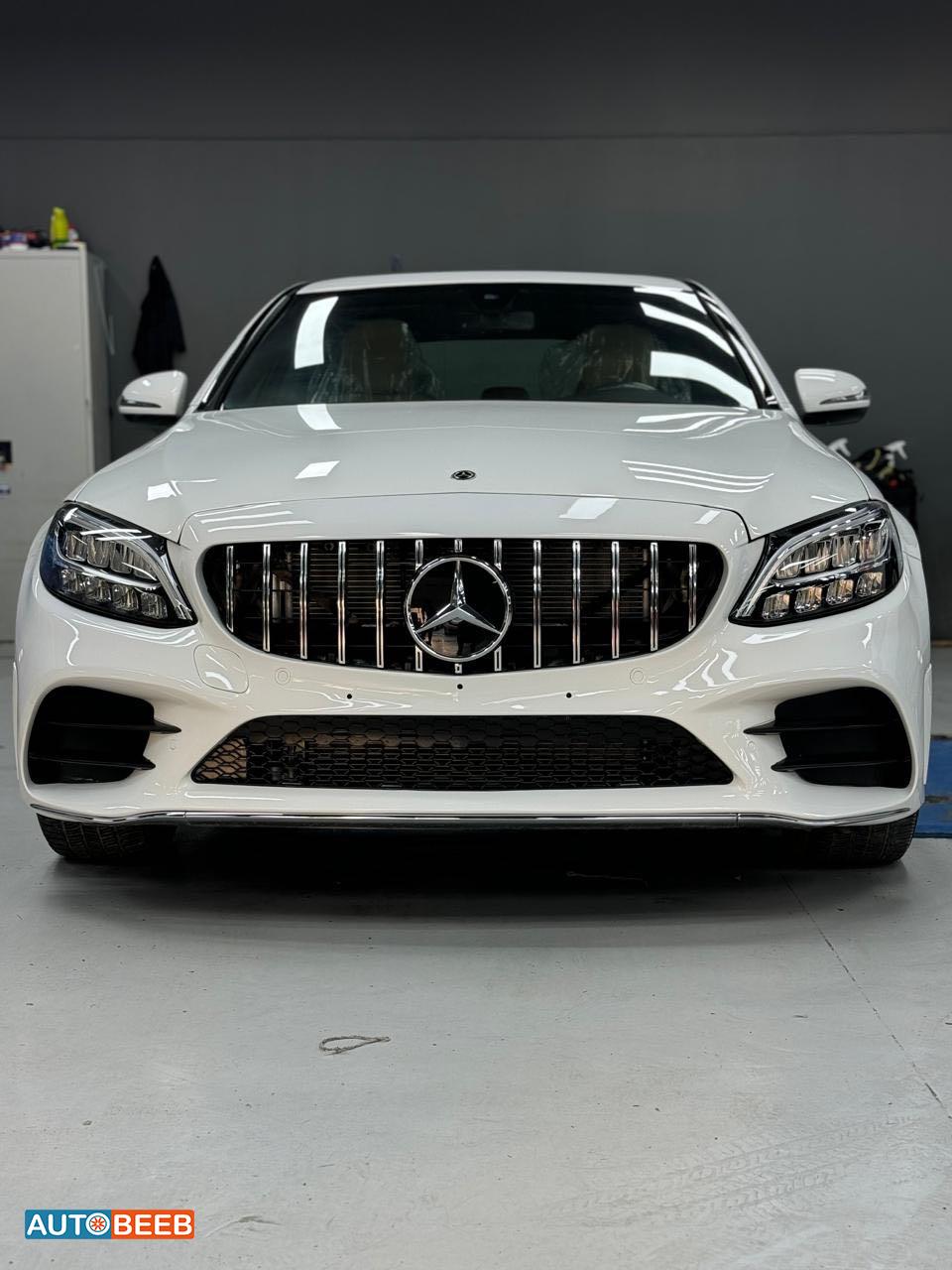 Mercedes Benz C300 2019