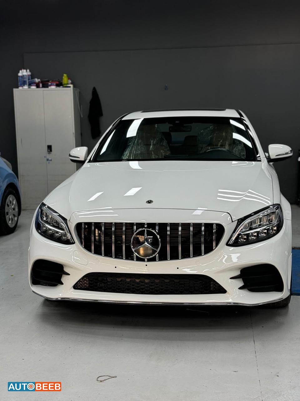 Mercedes Benz C300 2019