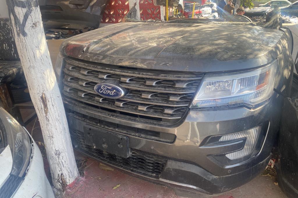 Body  Bumper Ford Explorer