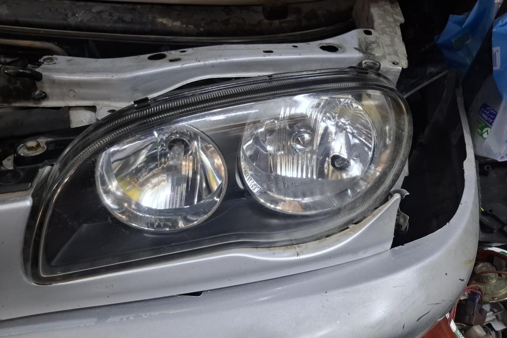 Lights Front light Toyota Corolla