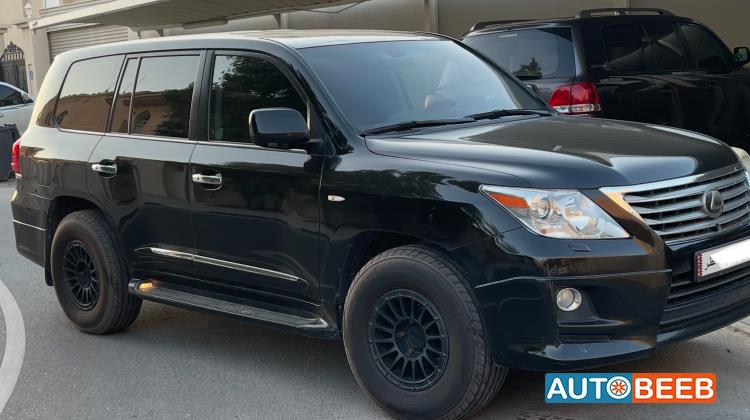 Lexus LX570 2011