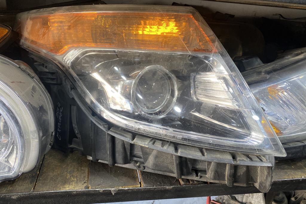 Lights Front light Ford Explorer