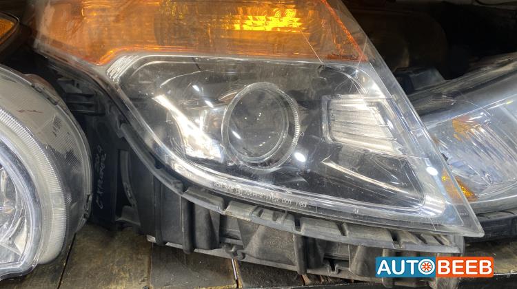 Lights Front light Ford Explorer