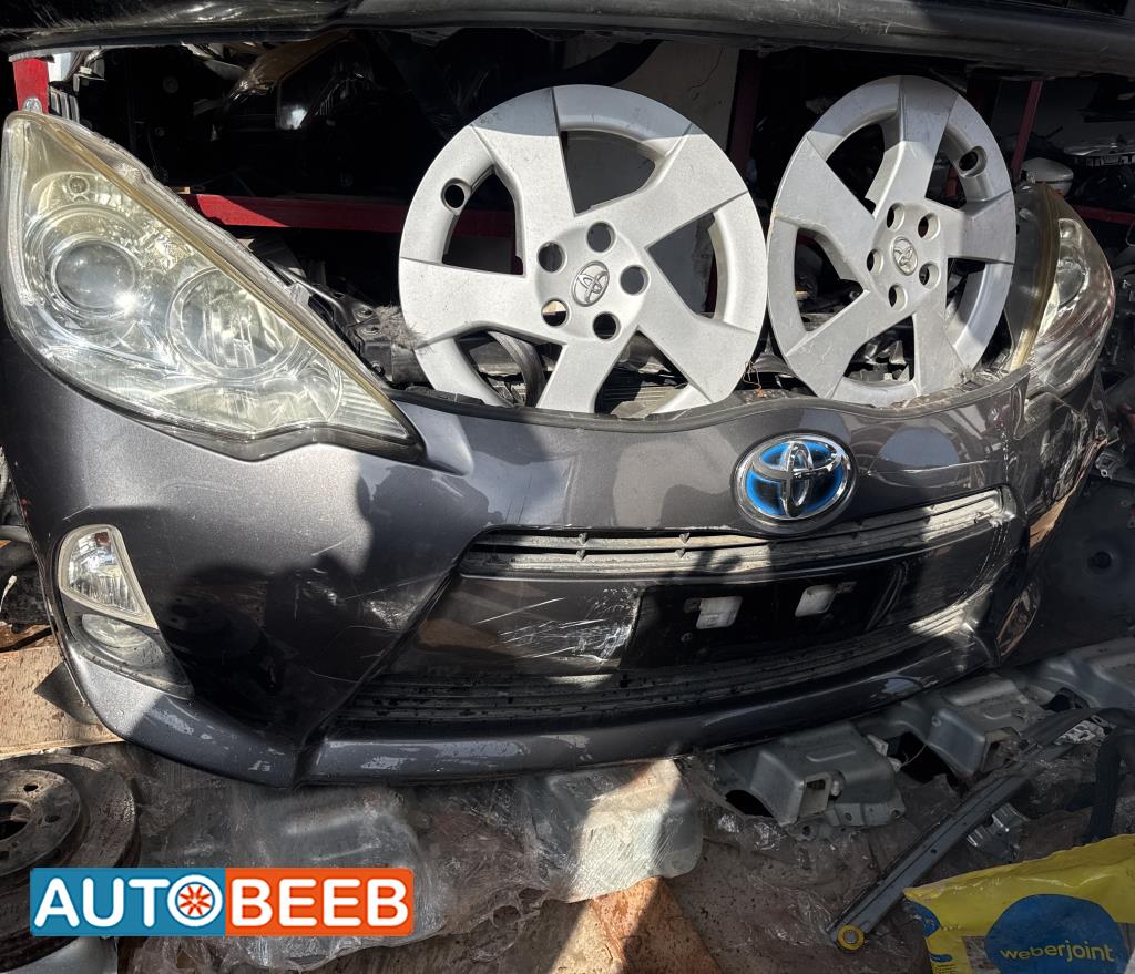 Body  Bumper Toyota Prius C