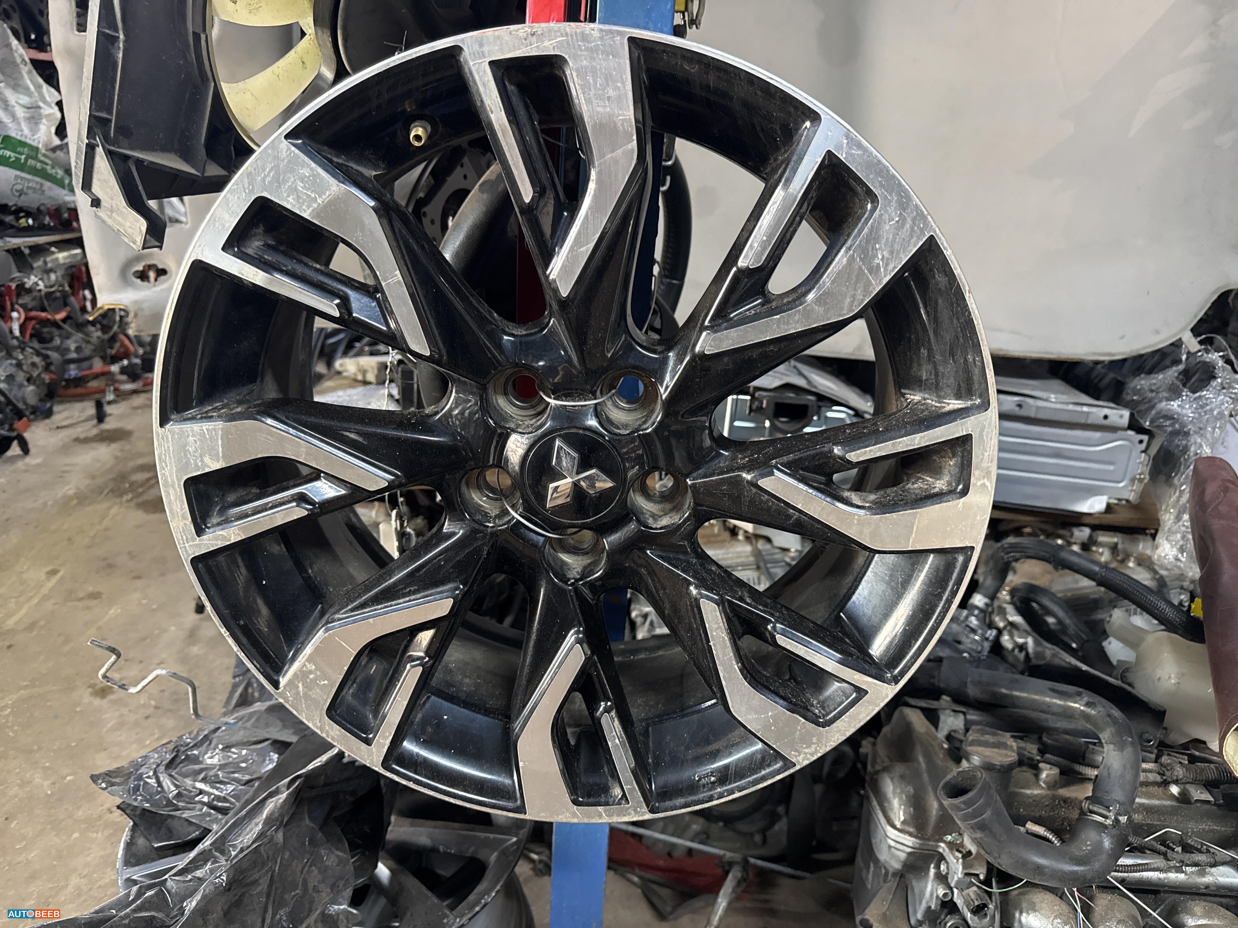 Wheel and Rims Rims Mitsubishi Outlander