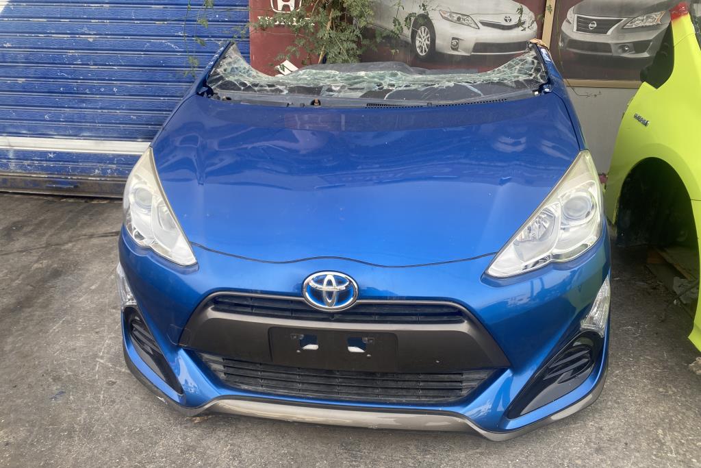 Body  Bumper Toyota Prius C