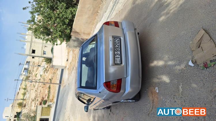 هيونداي فيرنا 2000